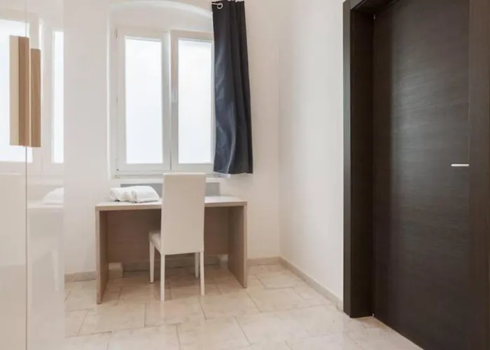 Guesthost - Vgm Gimma * Bari